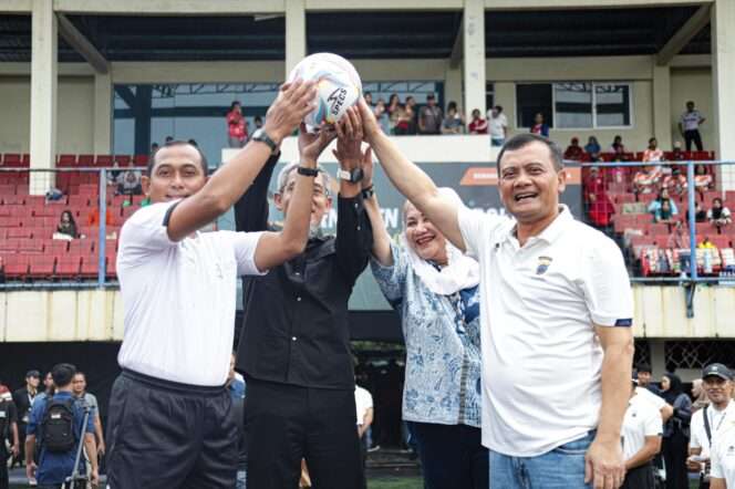 
					Turnamen Sepakbola Kapolda Jateng Cup U-40