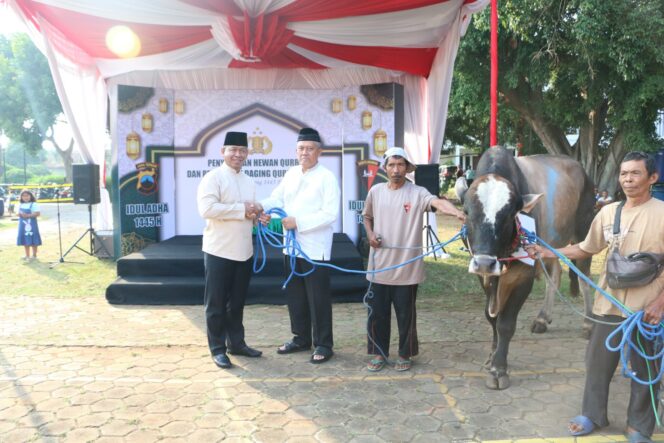 
					Polda Jateng Sambut Hari Raya Idul Adha dengan Sholat dan Kurban