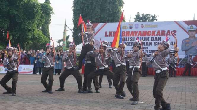 
					Kemeriahan Hari Bhayangkara ke-78 di Purbalingga