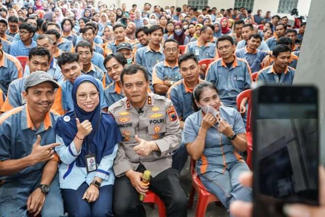 
					Sambangi Klaten, Kapolda Jateng Pastikan Keamanan di Tempat Usaha