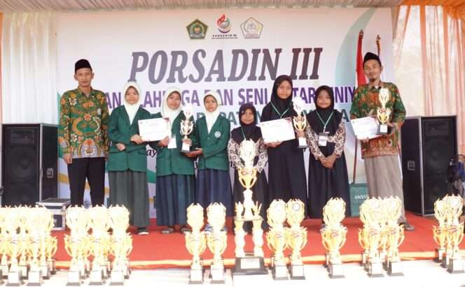 
					Semangat Kebersamaan dalam PORSADIN III Kabupaten Banyumas