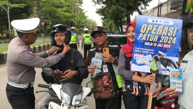 
					Satlantas Polres Purbalingga Intensifkan Sosialisasi Ops Patuh Candi 2024