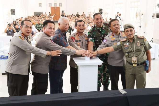 
					Kapolda Jateng Dorong Peran Masyarakat dalam Peningkatan Keamanan di Kudus