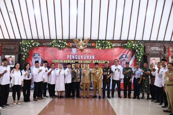 
					Bupati Petahana Tiwi Resmi Kukuhkan Pengurus FKUB Kabupaten Purbalingga