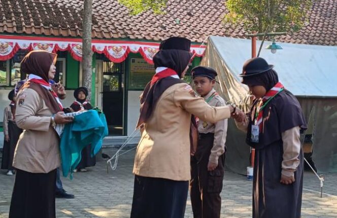 
					Persera MI Ma’arif NU 01 Pangebatan: Menyemai Kemandirian dan Semangat Kebersamaan di HUT Pramuka Ke-63